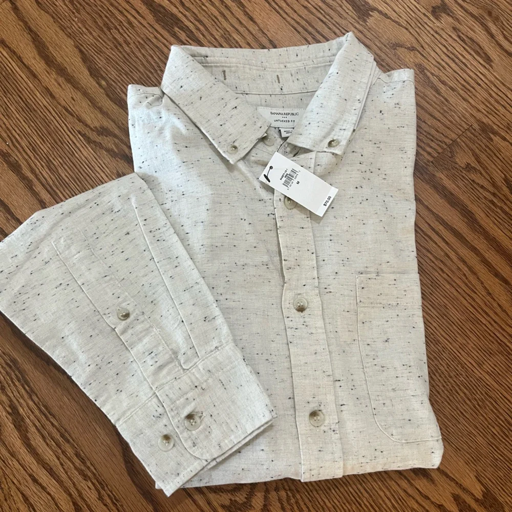 NWT Banana Republic Untucked Fit Donegal Woven Print Cream Mens M Button Down